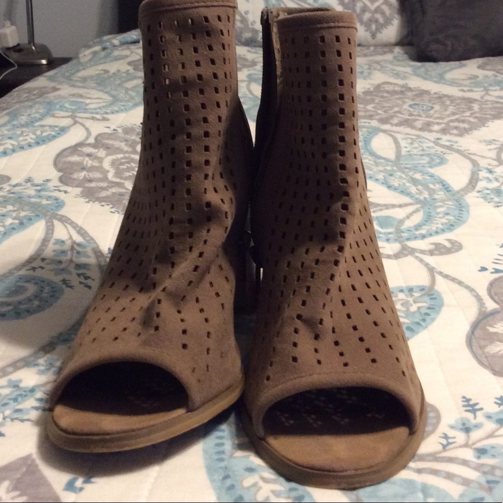 JG Beige Bootie Peep-Toe